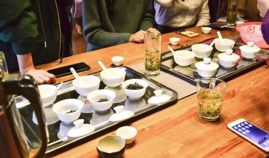 2025年03月22日CBOT玉米走低，技术性抛盘压力加剧